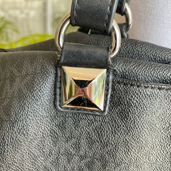 Michael Kors Handbag - Picture 4 of 16